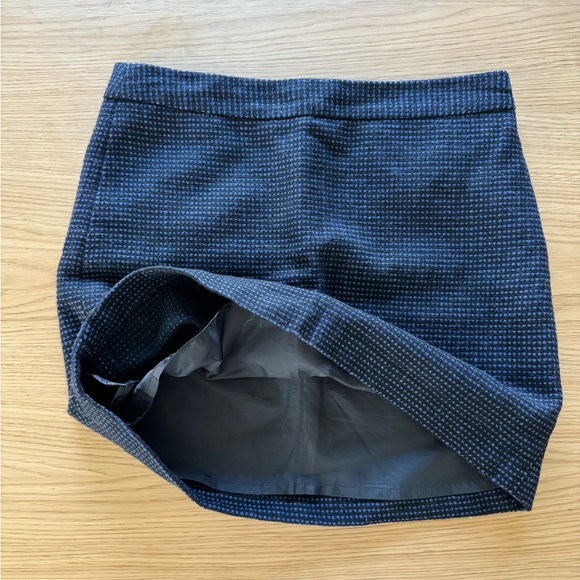GAP Wool Miniskirt - Picture 2 of 5